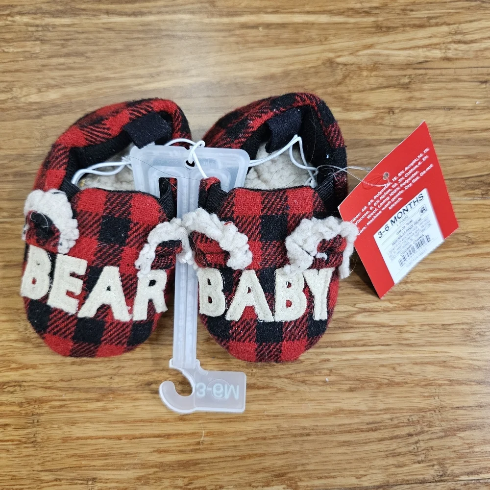🐻 NWT Baby Bear Buffalo Plaid Slippers / Booties (3-6 Months)
